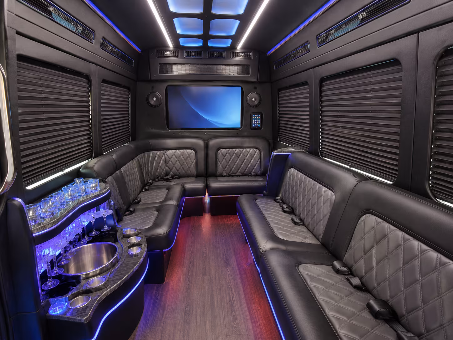 book group transportation for your next airport transfer 2