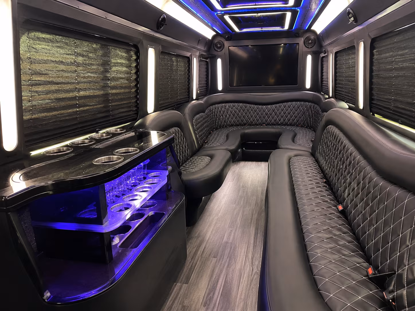 party bus rentals in palm coast for the perfect prom night